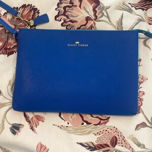 Elaine Turner blue large wristlet